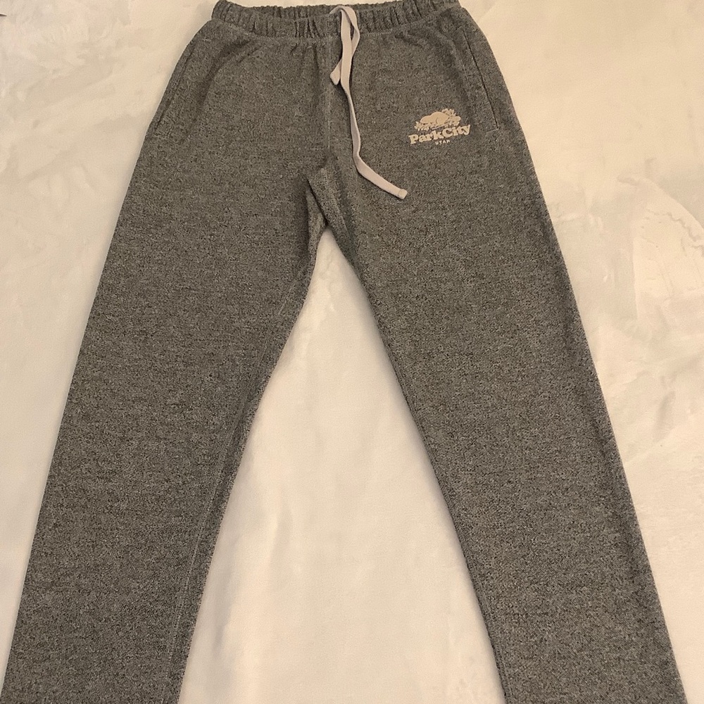 Roots salt and pepper sweats